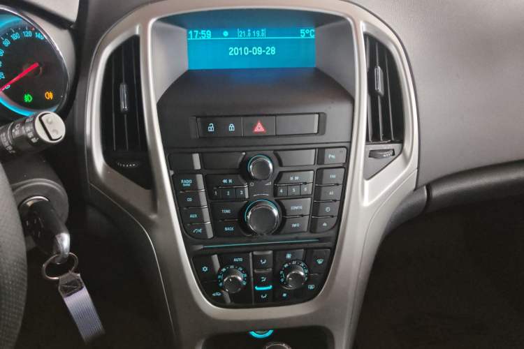 Used Buick GT 2014 XT 1.6L Automatic Fashion Edition
