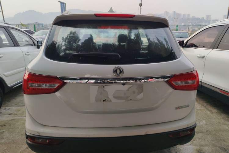 Used Dongfeng Fengon 580 2016 1.8L Manual Comfort Model
