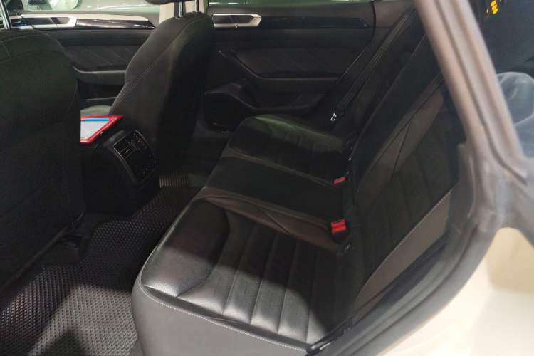 Used Volkswagen FAW-Volkswagen CC 2021 380TSI Striking Edition
