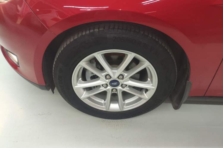 Used Ford Focus 2015 Hatchback EcoBoost 180 Automatic Elite Model
