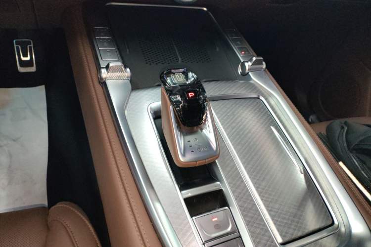 Used Tank 700 New Energy 2024 Hi4-T Extreme Edition
