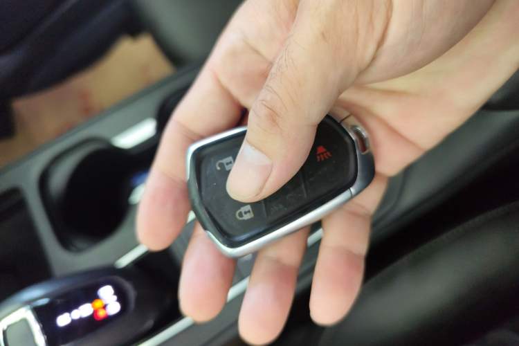 Used Cadillac XT4 2018 28T Two-Wheel Drive Leading Version
