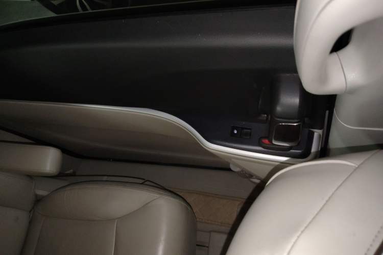 Used Buick GL8 2020 Land Business Class 652T Luxury Model