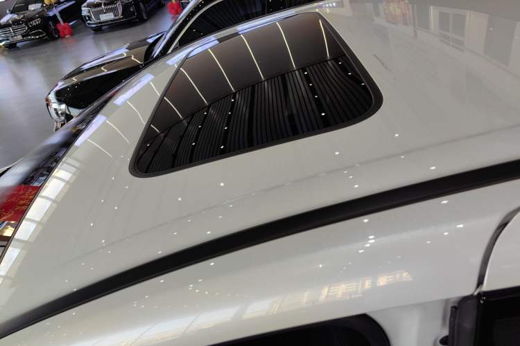 Used Honda Elysion 2022 2.0L eHEV Luxury Edition
