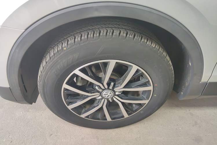 Used Volkswagen Tiguan L 2018 280TSI Automatic Two-Wheel Drive Comfort Edition
