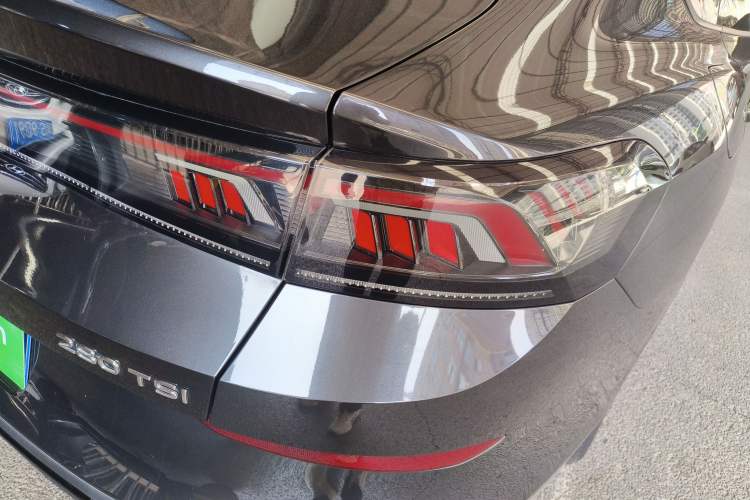 Used Volkswagen Lamando 2022 Lingdu L 280TSI DSG Spicy Edition
