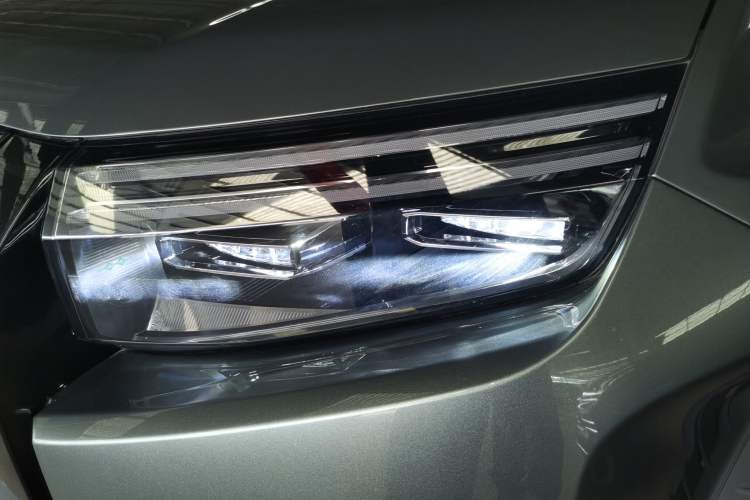 Used  Titanium 3 2025 501 km Range Rear-Wheel Drive Intelligent Driving Max Edition