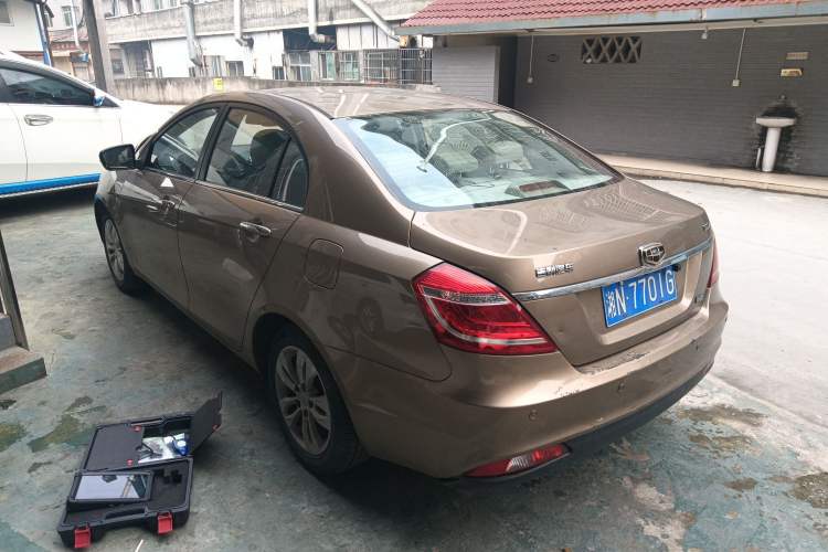 Used Geely Auto Emgrand 2015 Sedan 1.5L Manual - Top Trim Level
