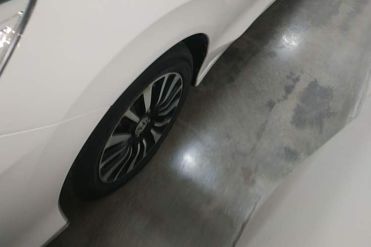 Used Honda Crider 2015 1.8L Automatic Luxury Edition
