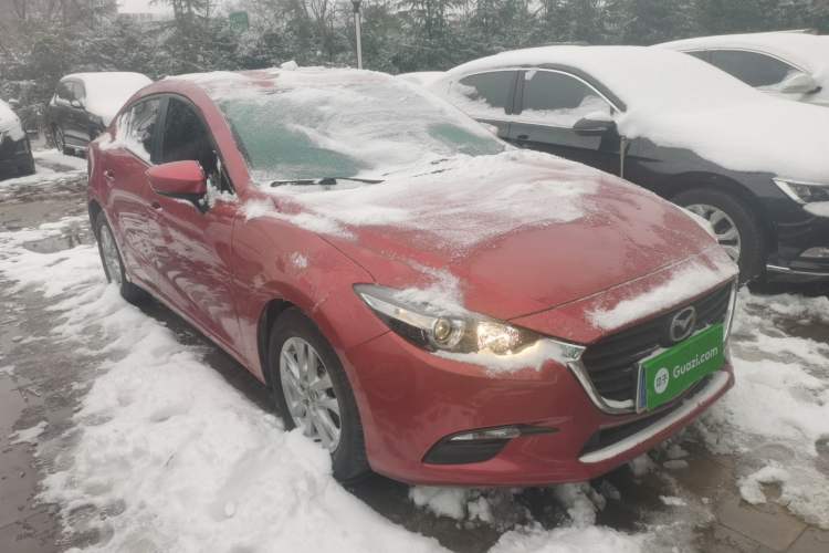 Used Mazda Mazda 3 Axela 2017 Sedan 1.5L Manual Comfort Model Emission Standard China V
