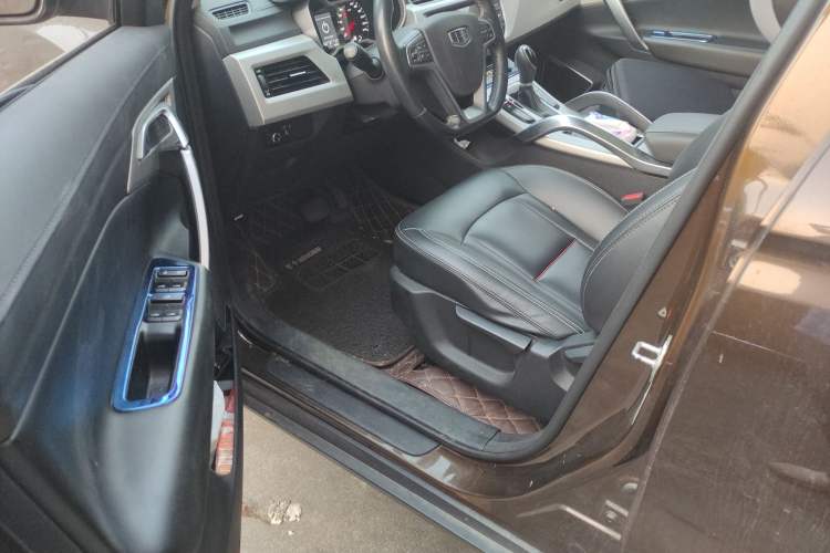 Used Geely Auto Emgrand X7 Sport 2016 1.8TD Automatic ZhiShang Model