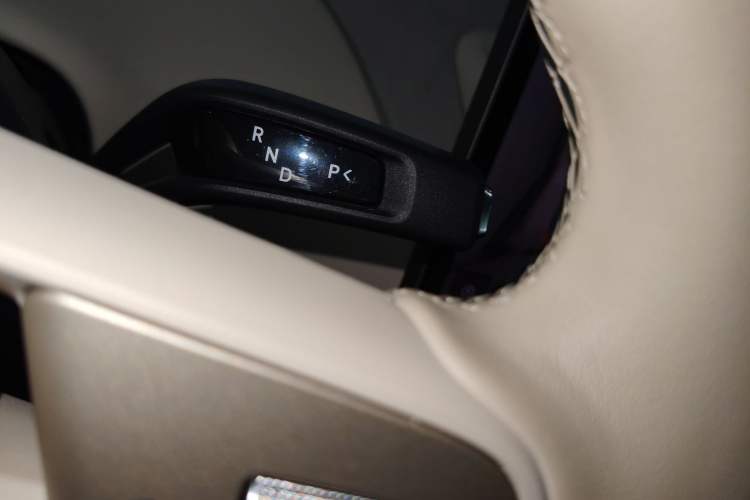 Used  YU7 2025 Ultra-Long Range High-Performance All-Wheel-Drive Max Edition
