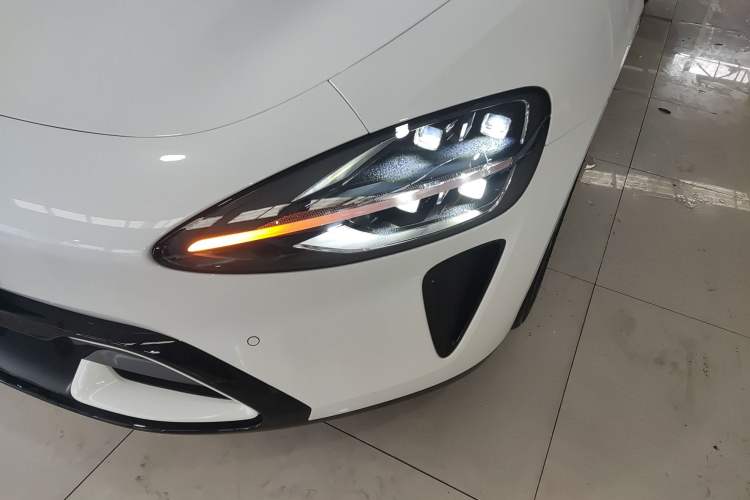 Used Xiaomi Auto SU7 2024 Rear-Drive Long-Range Intelligent Driving Version
