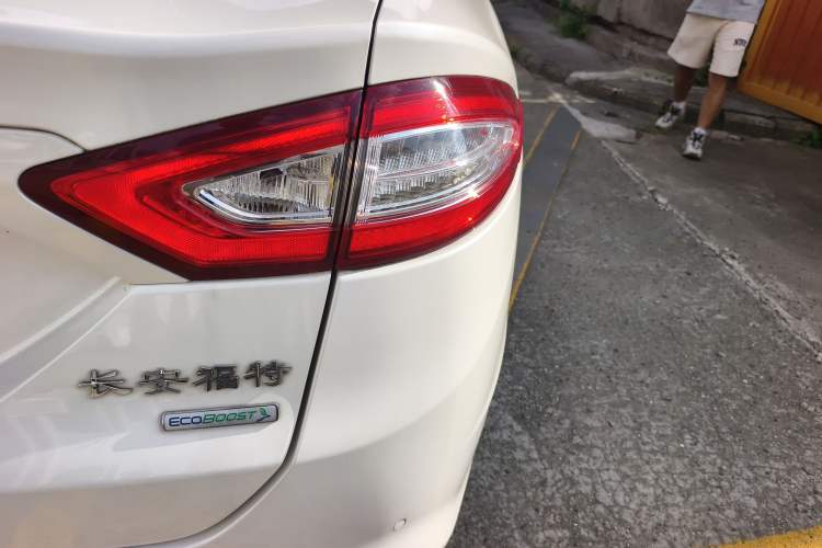 Used Ford Mondeo 2013 2.0L GTDi 200 Fashion Edition