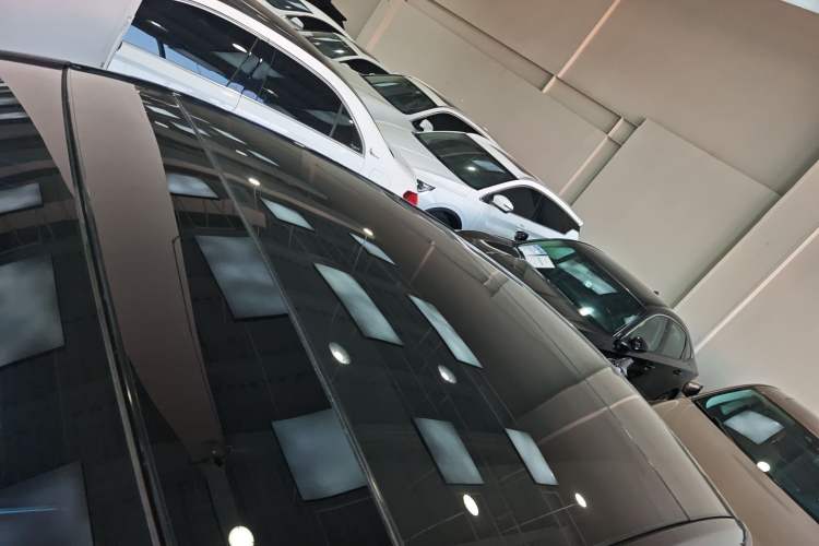 Used Lincoln Continental 2019 2.0T Two-Wheel Drive Zunya Version China VI Standard
