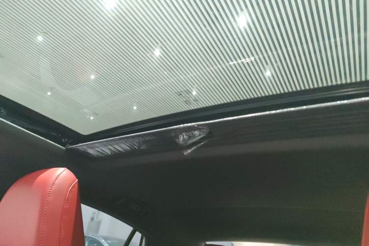 Used MG 5 2022 180 DVVT CVT Youth Luxury Edition
