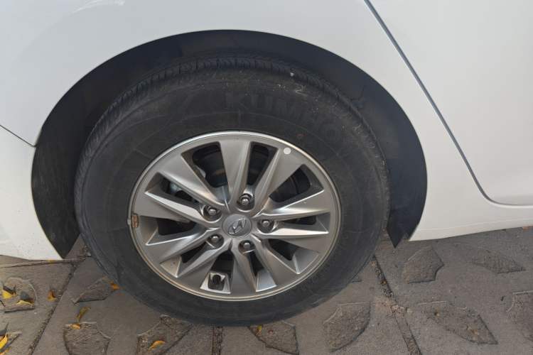 Used Hyundai Celesta 2020 1.6L Automatic GL Enjoyable Edition
