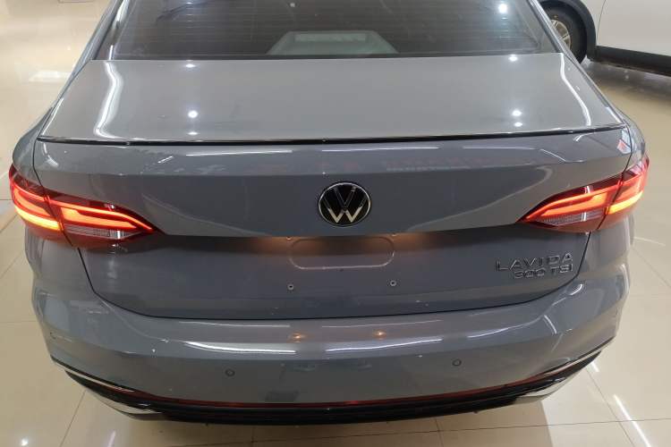 Used Volkswagen Lavida 2023 300TSI DSG Starry Sky Elite Edition