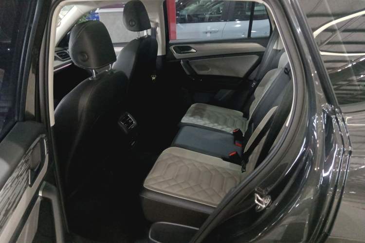 Used Volkswagen Tayron 2023 Revised Version 380TSI All-Wheel Drive R-Line High-Energy Edition
