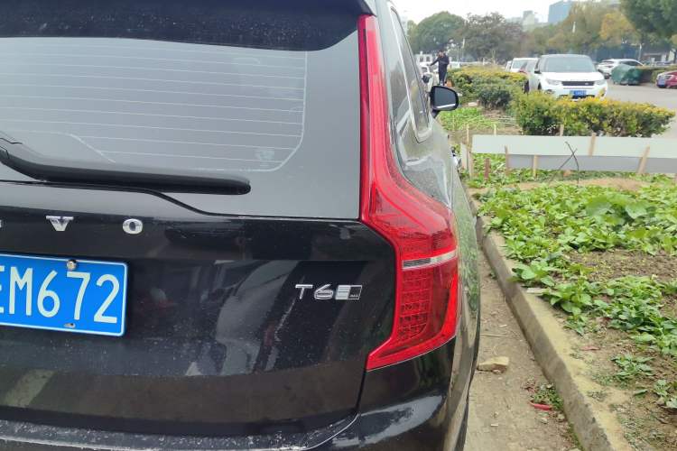 Used Volvo XC90 2019 T6 Zhiyi Edition 7-Seater China VI Standard
