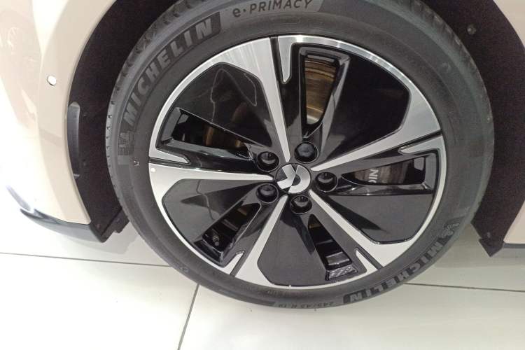 Used Nio ET5T 2023 75 kWh Touring