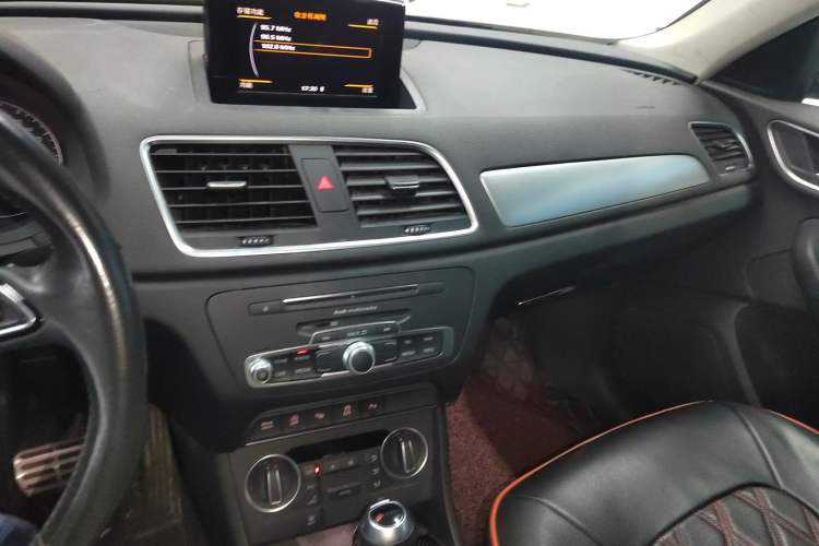 Used Audi Q3 2016 30 TFSI Fashion Model
