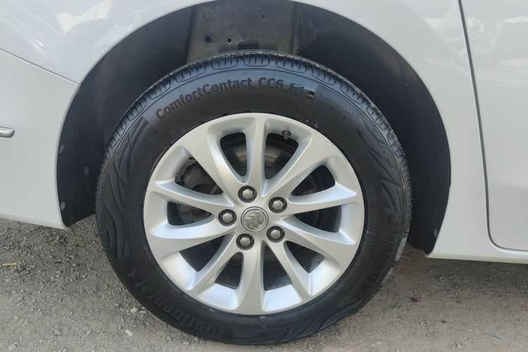 Used Buick GL8 2018 ES 28T Premium Model China VI Standard
