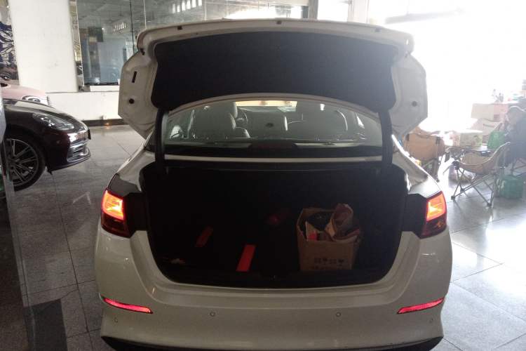 Used Kia K5 2014 2.0L Automatic LUXURY
