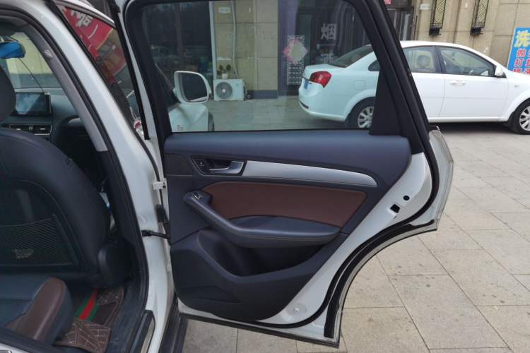 Used Audi Q5 2017 Plus 40 TFSI Technology Model
