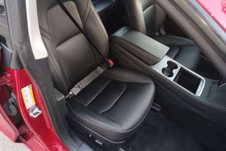 Used Tesla Model 3 2022 Rear-Wheel-Drive Version
