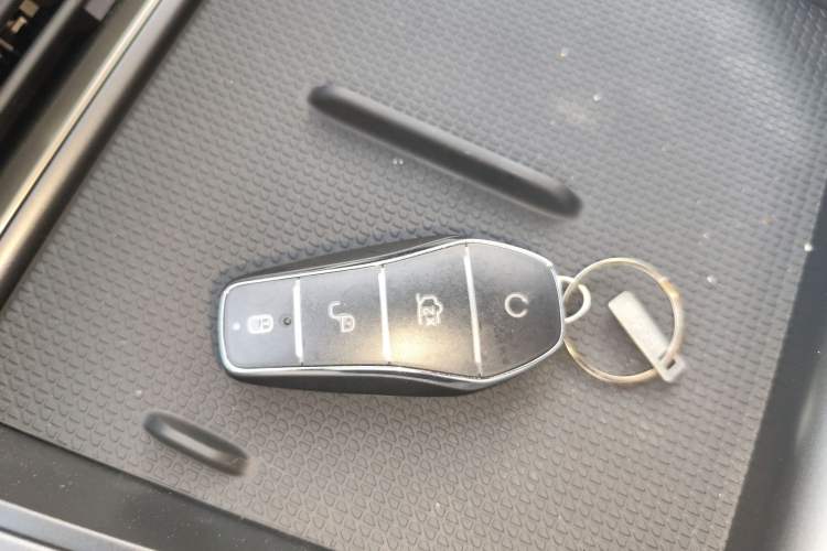 Used BYD Qin L 2025 DM-i Smart Drive 80KM Leading Model
