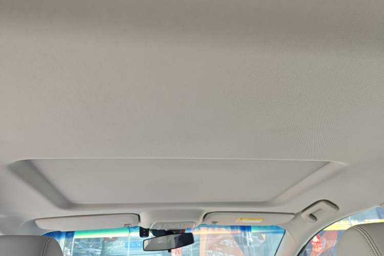 Used Buick GL8 2023 Land Executive Class Smart Enjoyment Model
