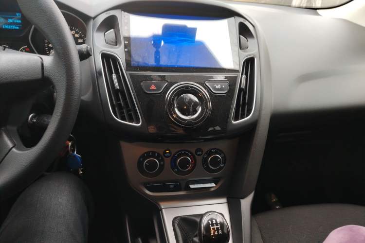 Used Ford Focus 2012 Hatchback 1.6L Manual Comfort Model