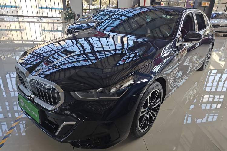 Used BMW 5 Series 2025 525Li M Sport Package