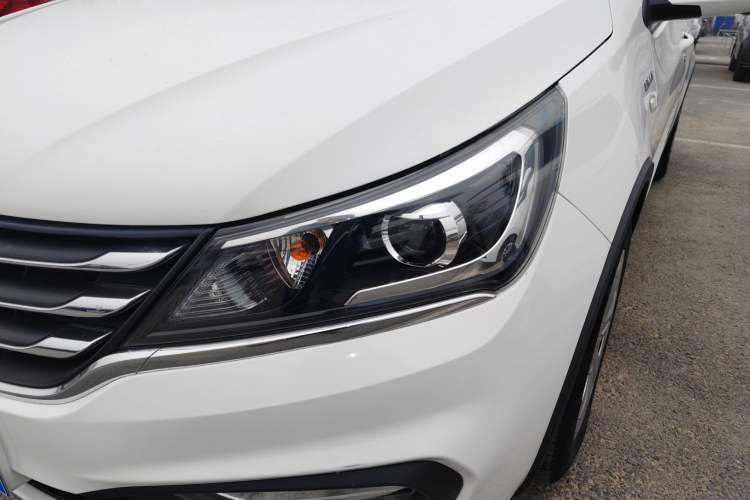 Used Baojun 310W 2017 1.5L Manual Comfort Model China V Standard
