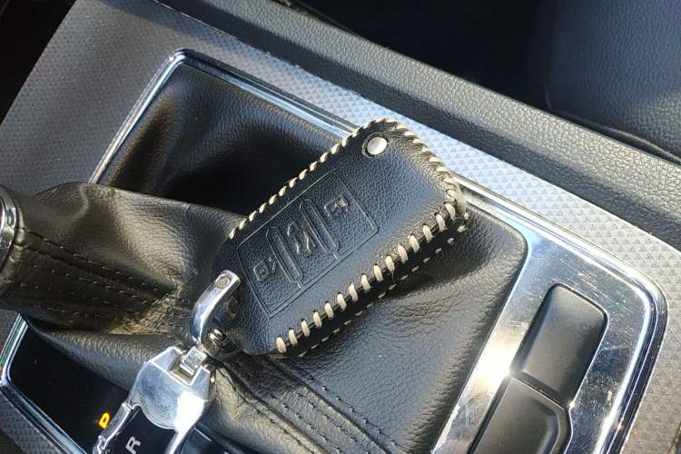 Used Roewe i6 2020 PLUS 1.6L CVT 4G Connected Glory Flagship Edition
