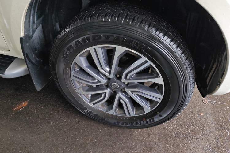 Used Nissan Terra 2018 2.5L Automatic 4x4 Flagship Edition