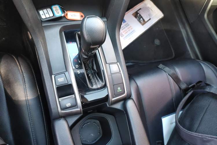 Used Honda Civic 2021 HATCHBACK 220TURBO CVT Trendy Cool Edition
