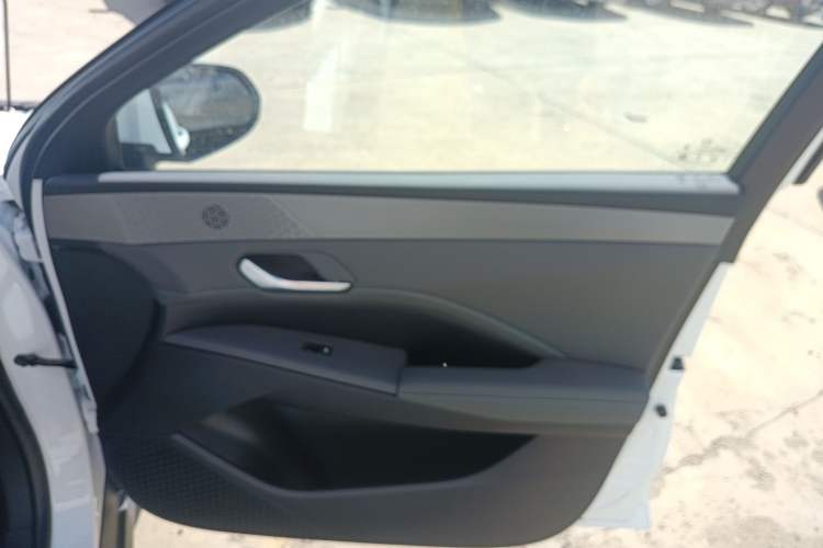 Used BYD Qin PLUS 2025 DM-i Smart Drive 55KM Leading Model
