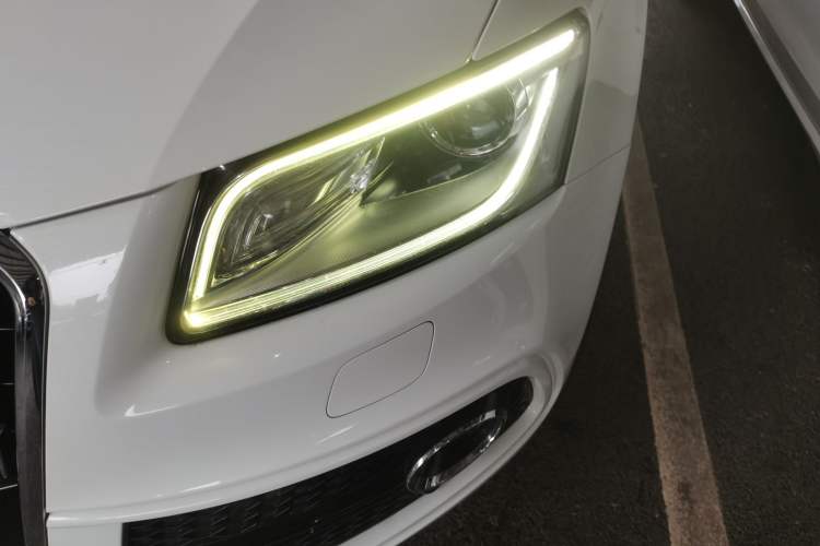 Used Audi Q5 2017 Plus 40 TFSI Ambition Model
