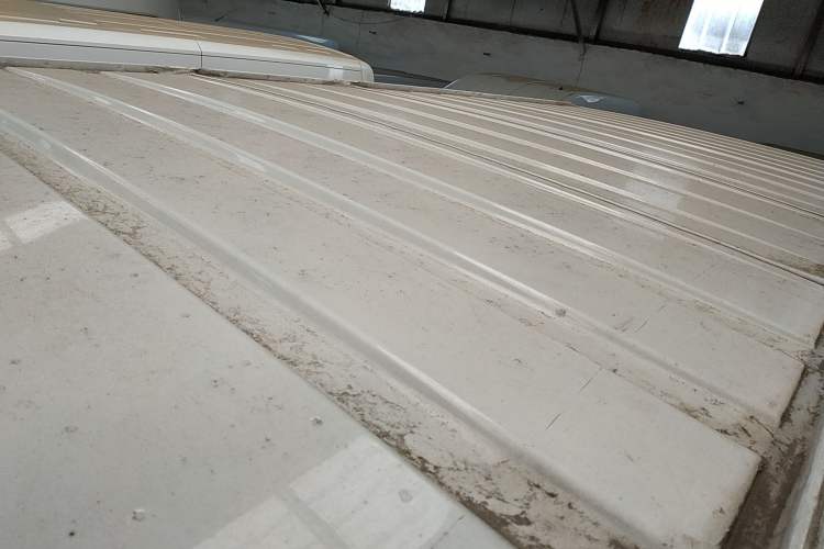 Used SAIC MAXUS Xintu V80 2023 2.0T Manual Classic Aoyuntong Long Wheelbase Mid-Height 6/7/8/9-Seater
