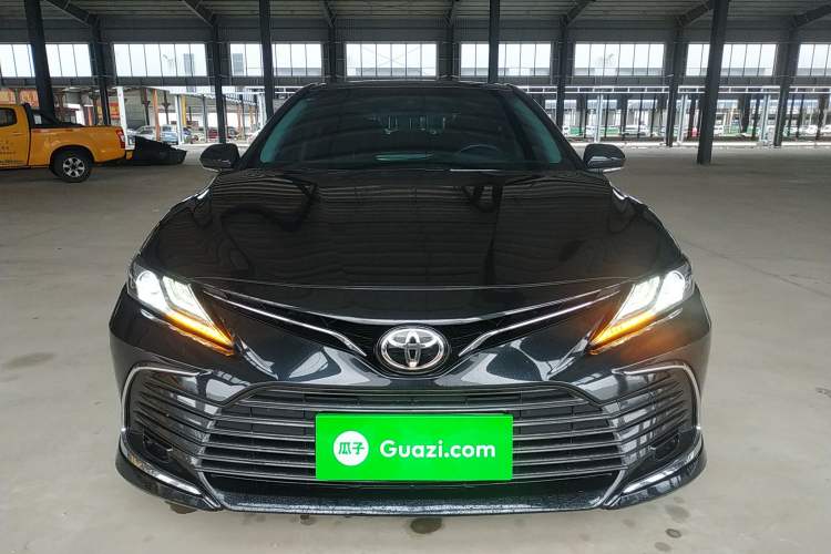Used Toyota Camry 2021 2.0G Luxury Edition
