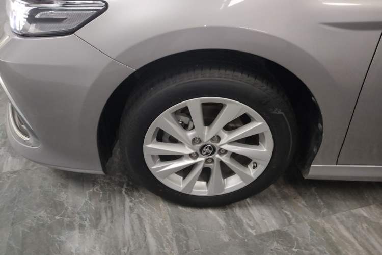 Used Toyota Camry 2021 2.0G Luxury Edition
