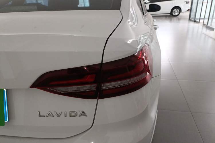 Used Volkswagen Lavida 2023 Revised 1.5L Automatic DeYi Edition
