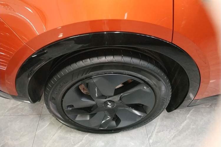 Used ONVO L60 2024 60 kWh Rear-Drive Version
