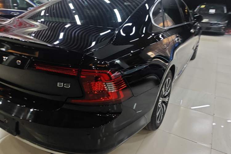Used Volvo S90 2022 B5 Zhiyi Luxury Edition
