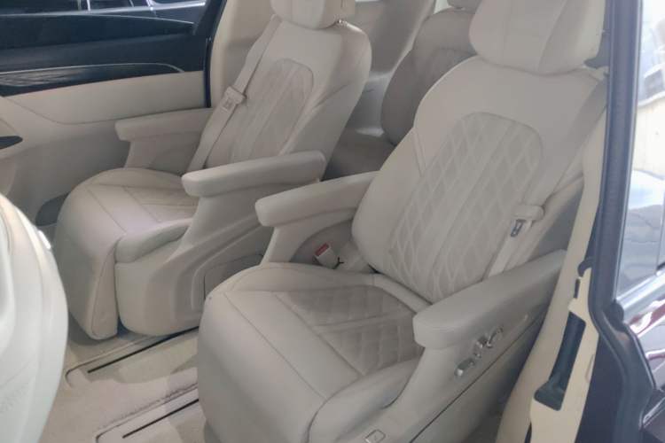 Used Buick GL8 2020 Avenir Avia Six-Seat Deluxe Edition
