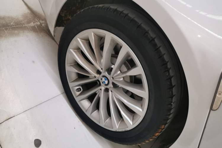 Used BMW 5 Series 2022 Restyled 525Li Luxury Package