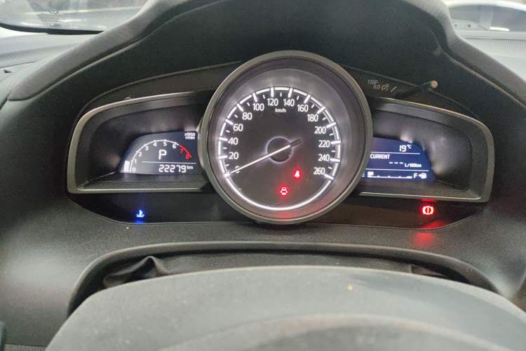 Used Mazda Mazda 3 Axela 2017 Hatchback 1.5L Automatic Comfort Model Emission Standard China V