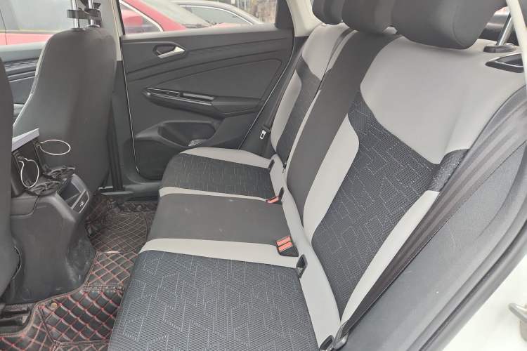 Used Jetta VS5 2021 280TSI Automatic Trend Edition
